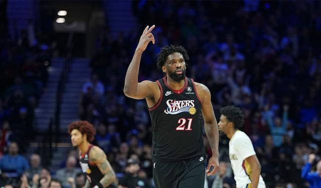 开云直播平台-大帝复活！恩比德重回巅峰：东部争霸再生悬念